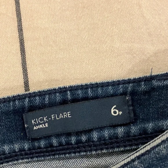 J. Jill Denim Kick Flare Ankle Jeans Women's size 6p - Picture 2 of 4